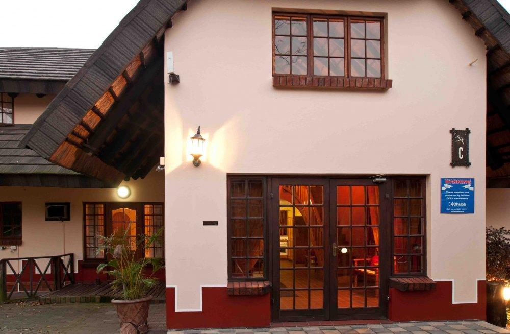 Woodpecker Inn Richards Bay Exterior foto